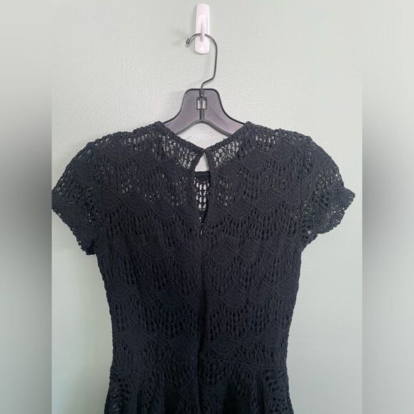 Kendall & Kylie Black Fit and Flare Keyhole Goth Lace Overlay Dress SZ M - Picture 5 of 10
